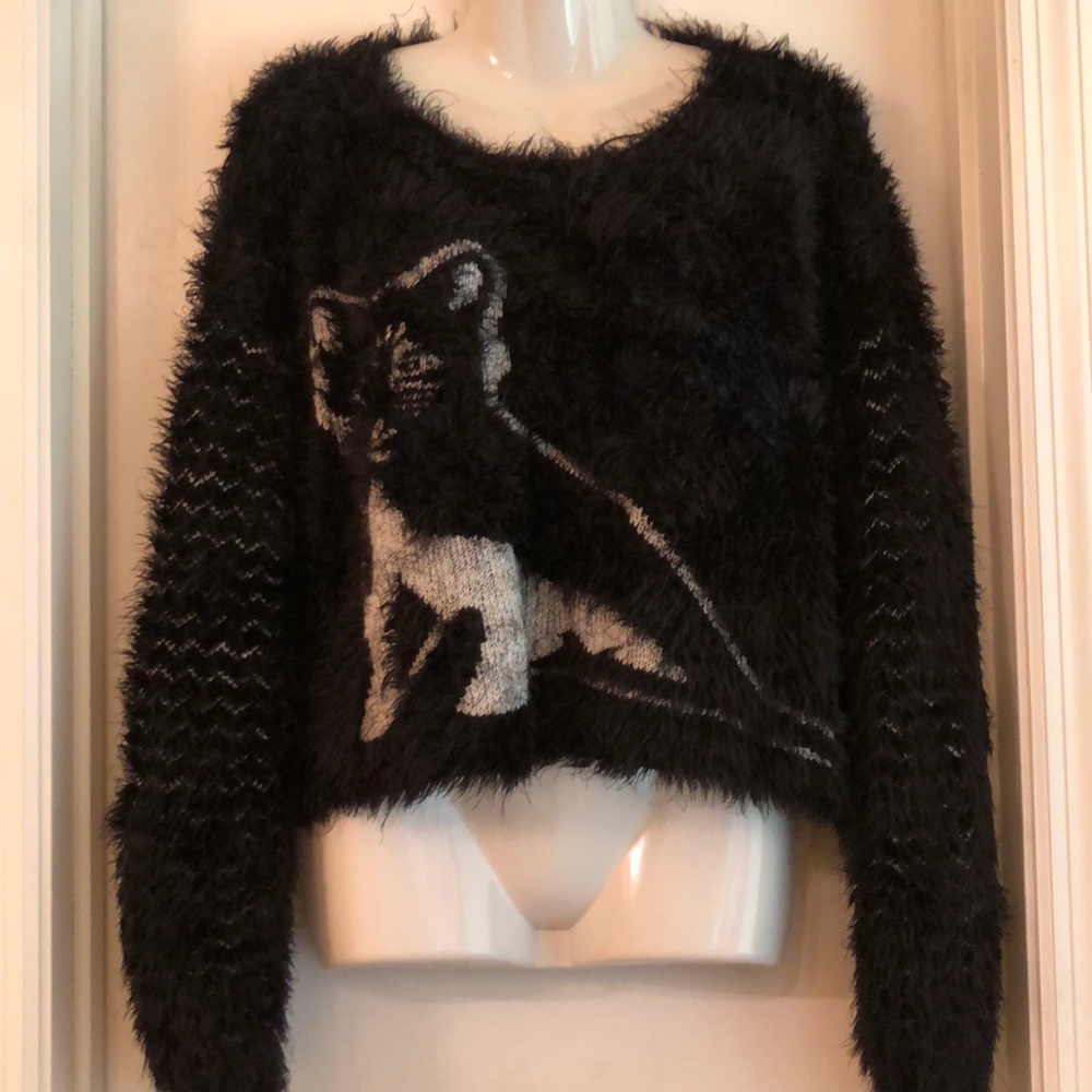 Guess Los Angeles fuzzy cat sweater crop black